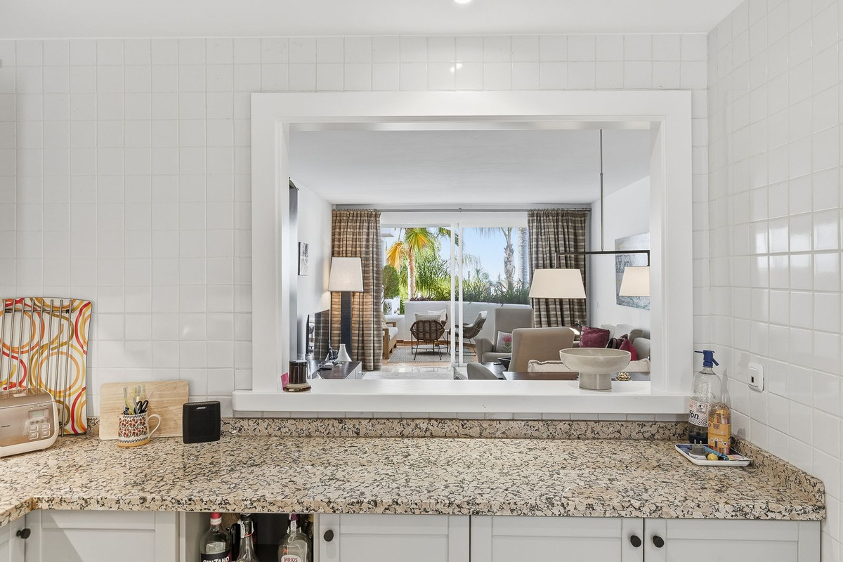 Appartement te koop in Nueva Andalucía | 3 slaapkamers H5332888