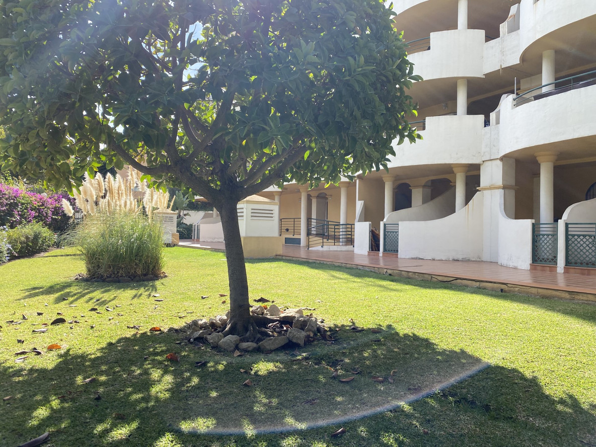 Appartement te koop in Nueva Andalucía | 2 slaapkamers H5333551
