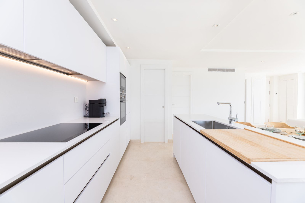 Appartement te koop in Nueva Andalucía | 2 slaapkamers H5335504