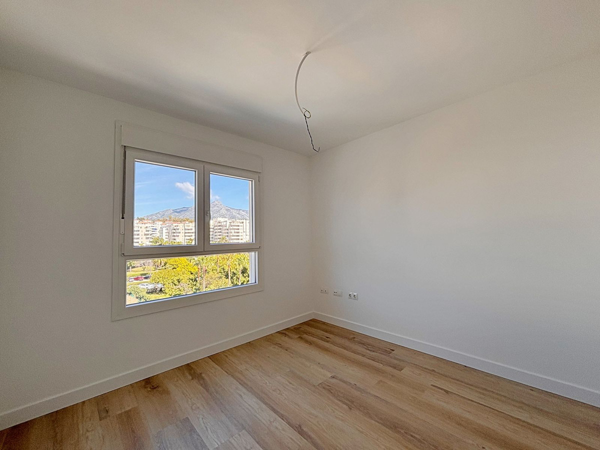 Appartement te koop in Nueva Andalucía | 3 slaapkamers H5336107