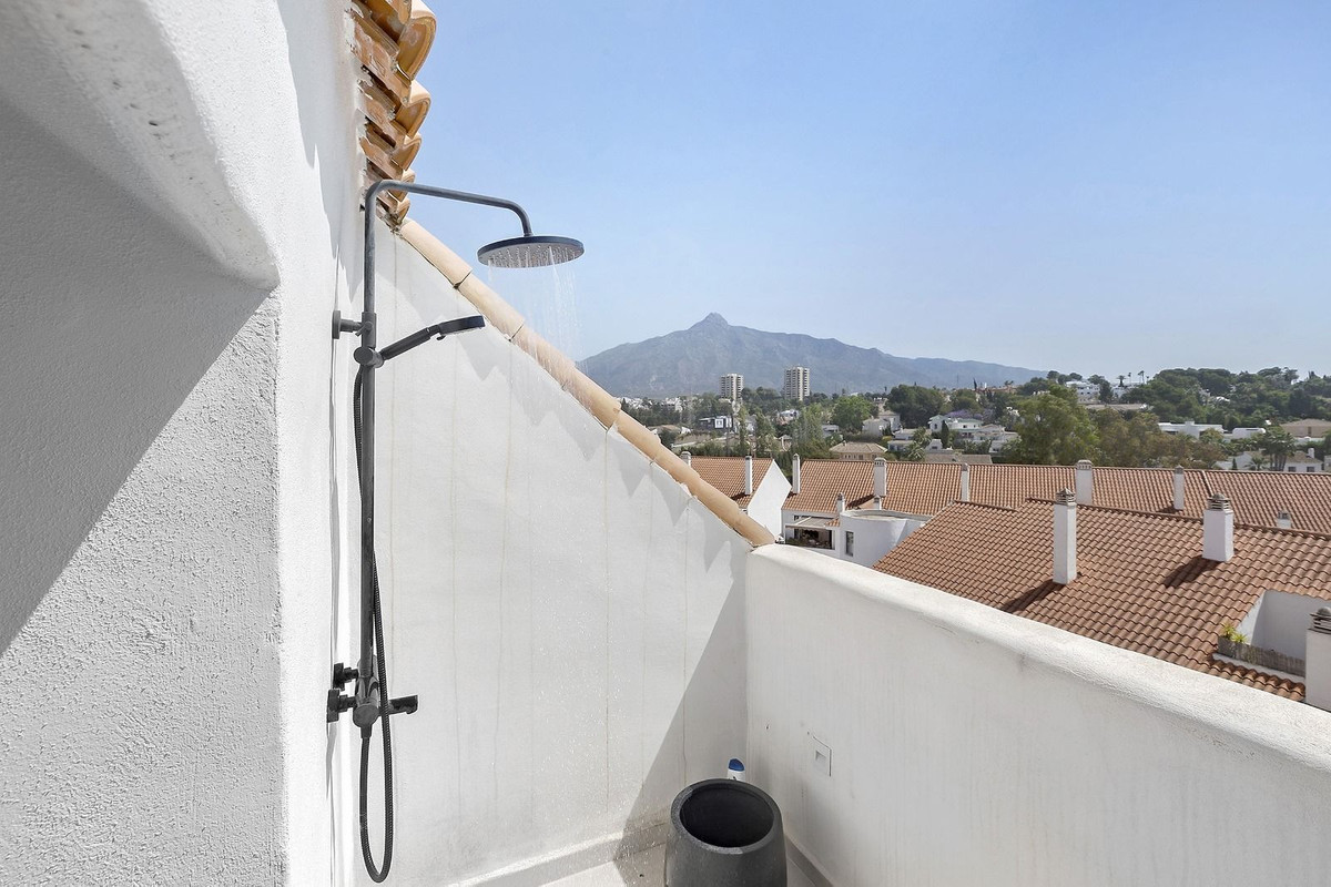 Appartement te koop in Nueva Andalucía | 3 slaapkamers H5336491