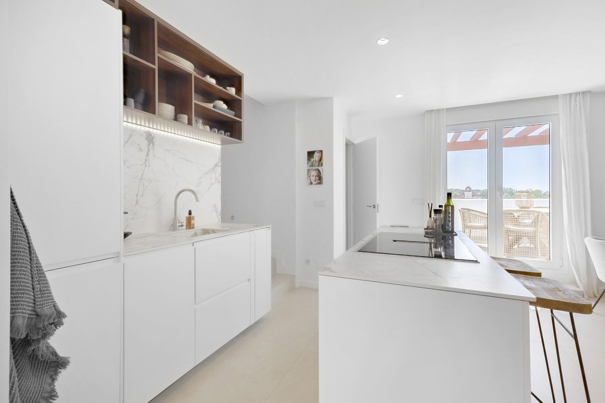 Appartement te koop in Nueva Andalucía | 3 slaapkamers H5336491