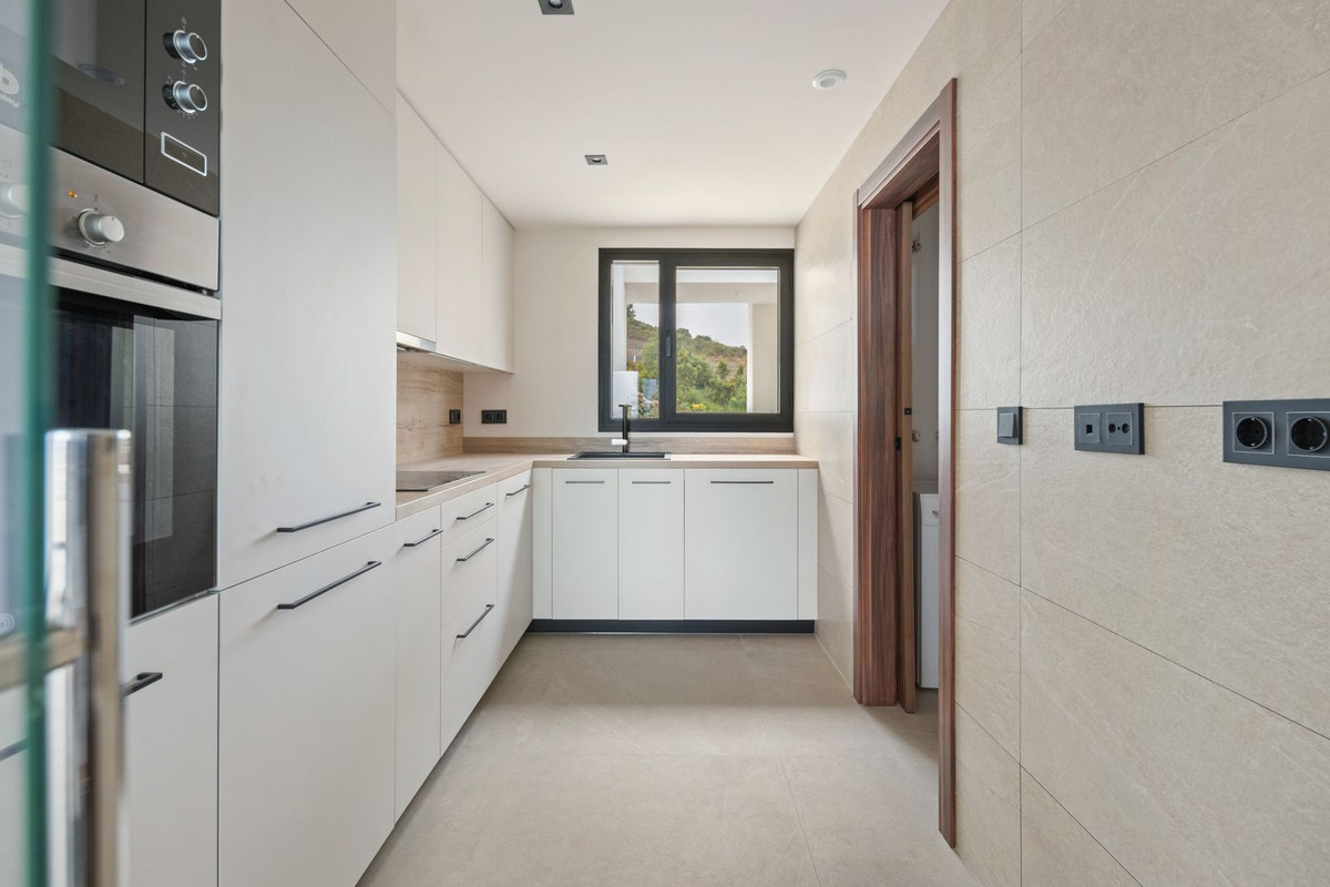 Appartement te koop in Nueva Andalucía | 2 slaapkamers H5340961