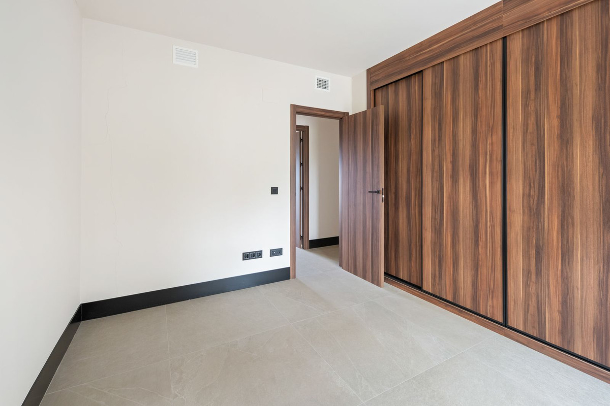 Appartement te koop in Nueva Andalucía | 2 slaapkamers H5340961