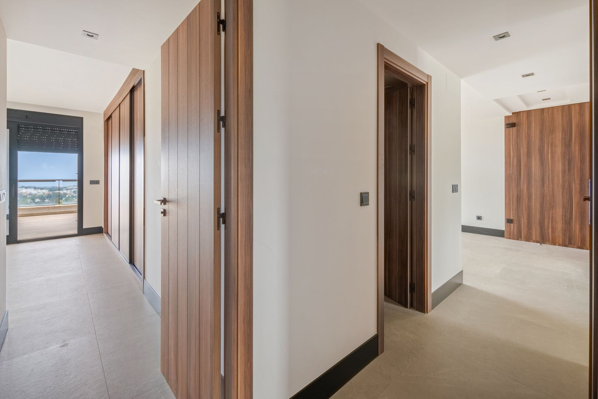 Appartement te koop in Nueva Andalucía | 2 slaapkamers H5340961