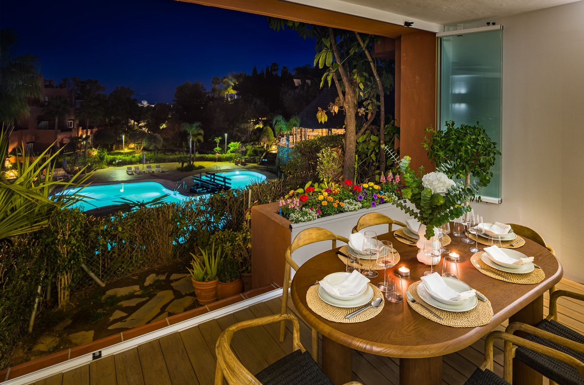 Appartement te koop in Nueva Andalucía | 4 slaapkamers H5342269