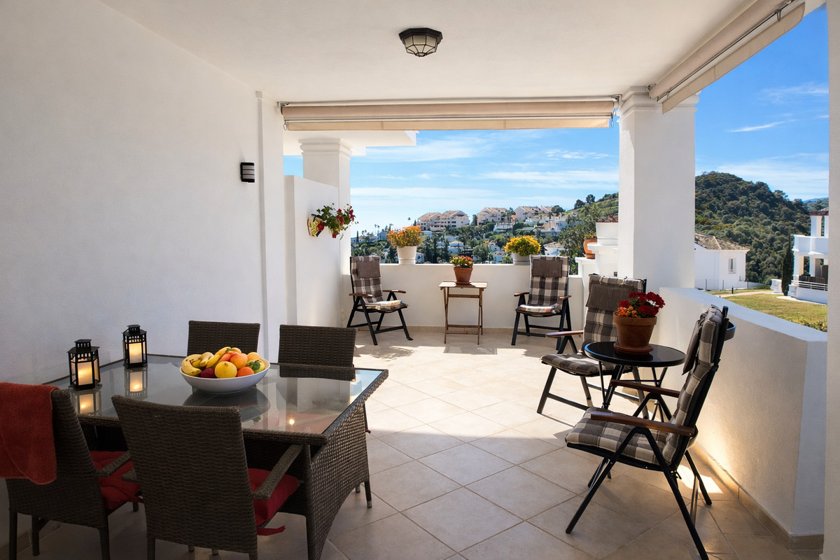 Appartement te koop in Nueva Andalucía | 2 slaapkamers H5342476