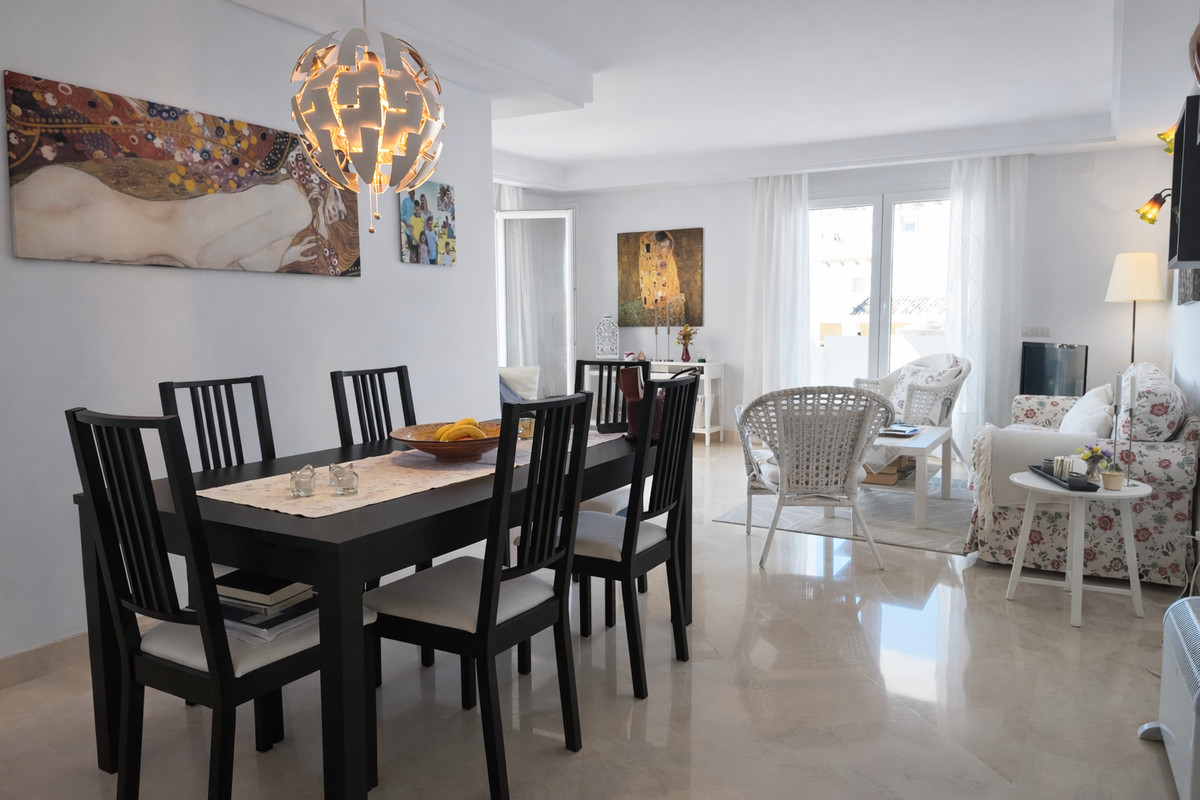 Appartement te koop in Nueva Andalucía | 2 slaapkamers H5342476