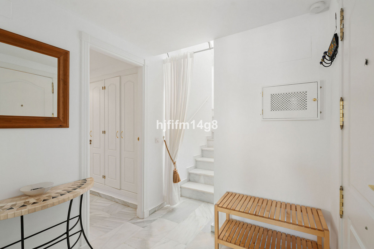 Appartement te koop in Nueva Andalucía | 1 slaapkamers H5343694