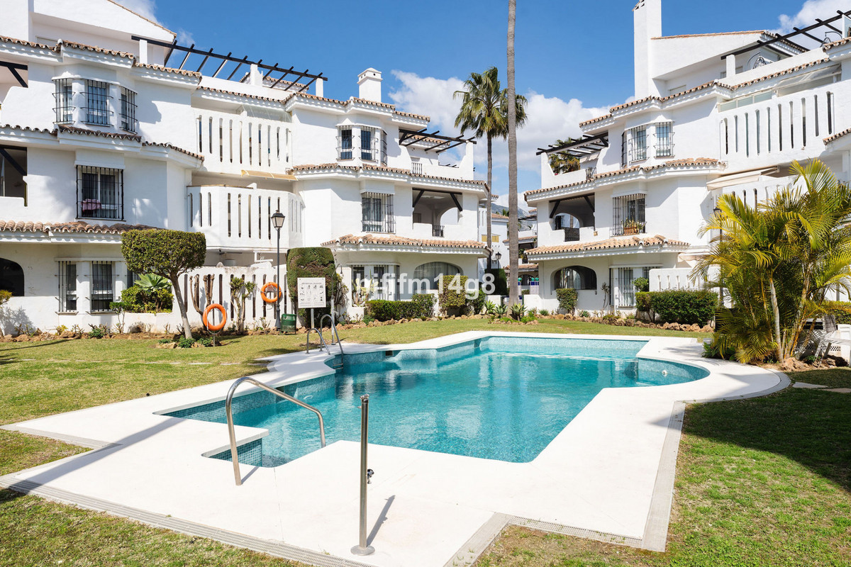 Appartement te koop in Nueva Andalucía | 1 slaapkamers H5343694