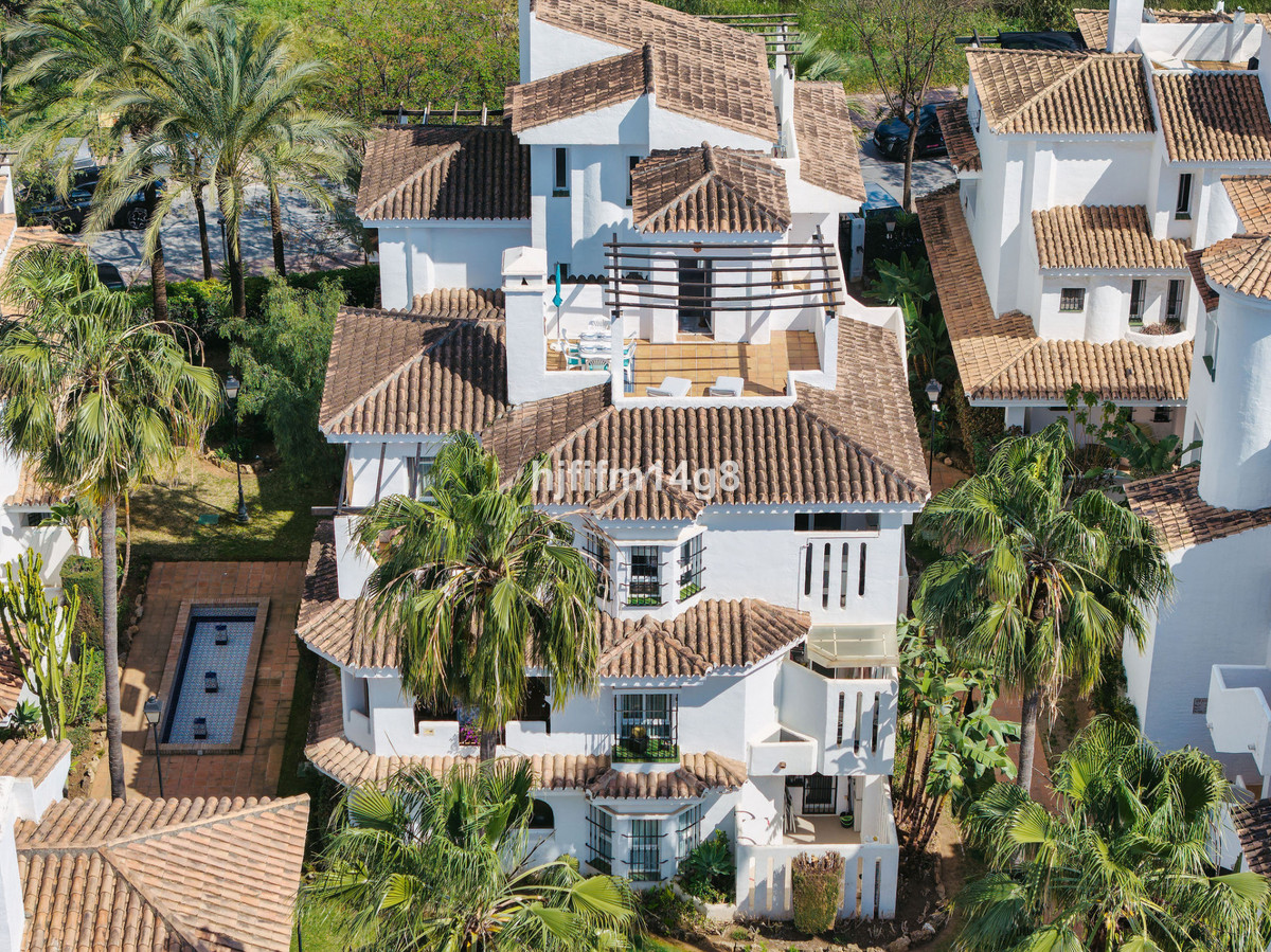 Appartement te koop in Nueva Andalucía | 1 slaapkamers H5343694