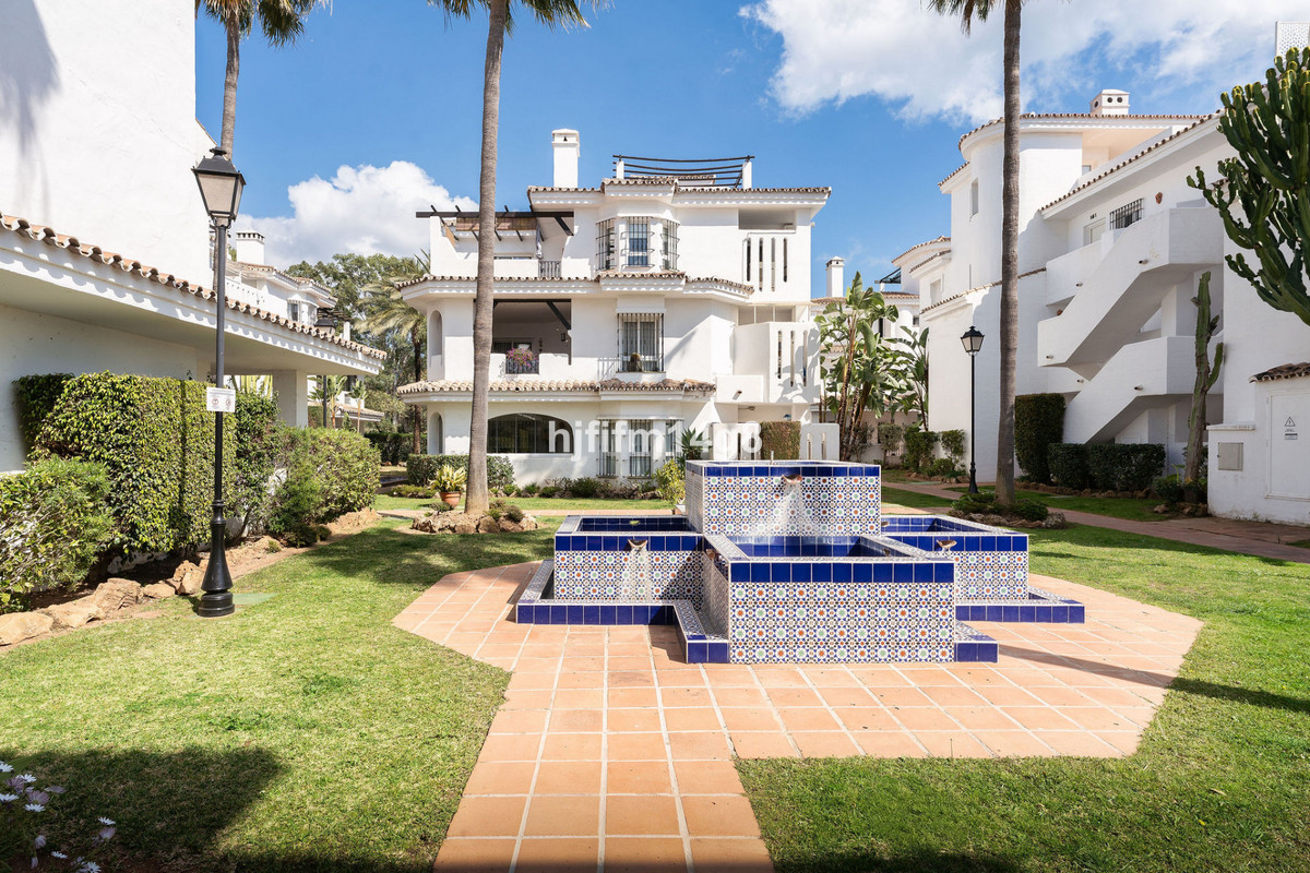 Appartement te koop in Nueva Andalucía | 1 slaapkamers H5343694