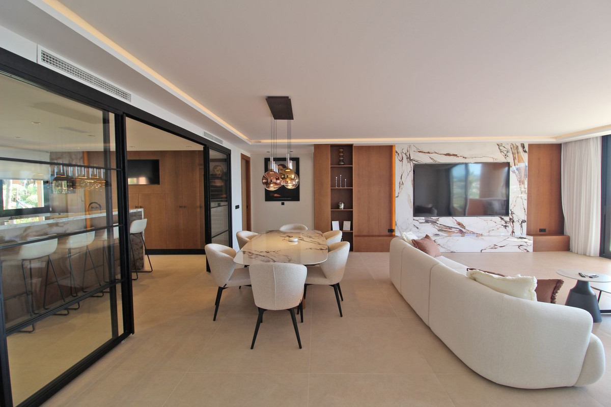 Appartement te koop in Nueva Andalucía | 3 slaapkamers H5344027