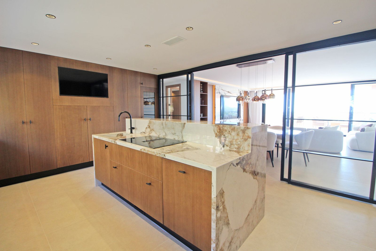 Appartement te koop in Nueva Andalucía | 3 slaapkamers H5344027