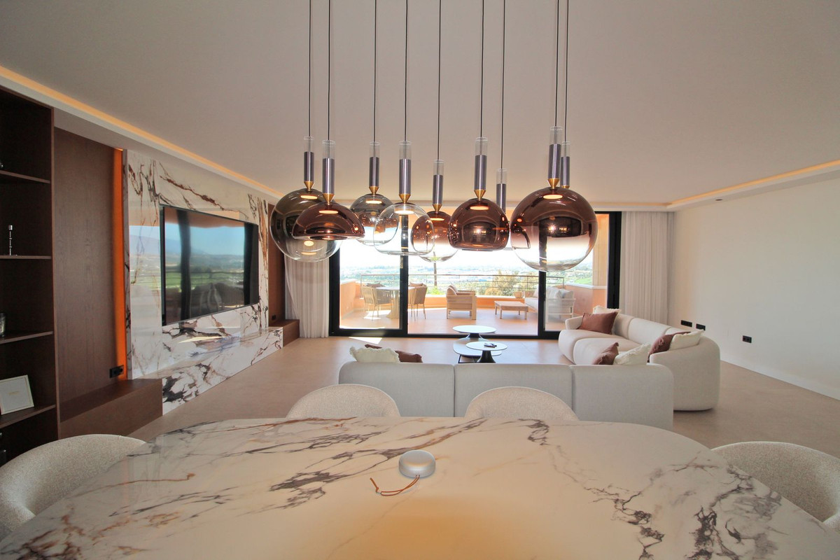 Appartement te koop in Nueva Andalucía | 3 slaapkamers H5344027