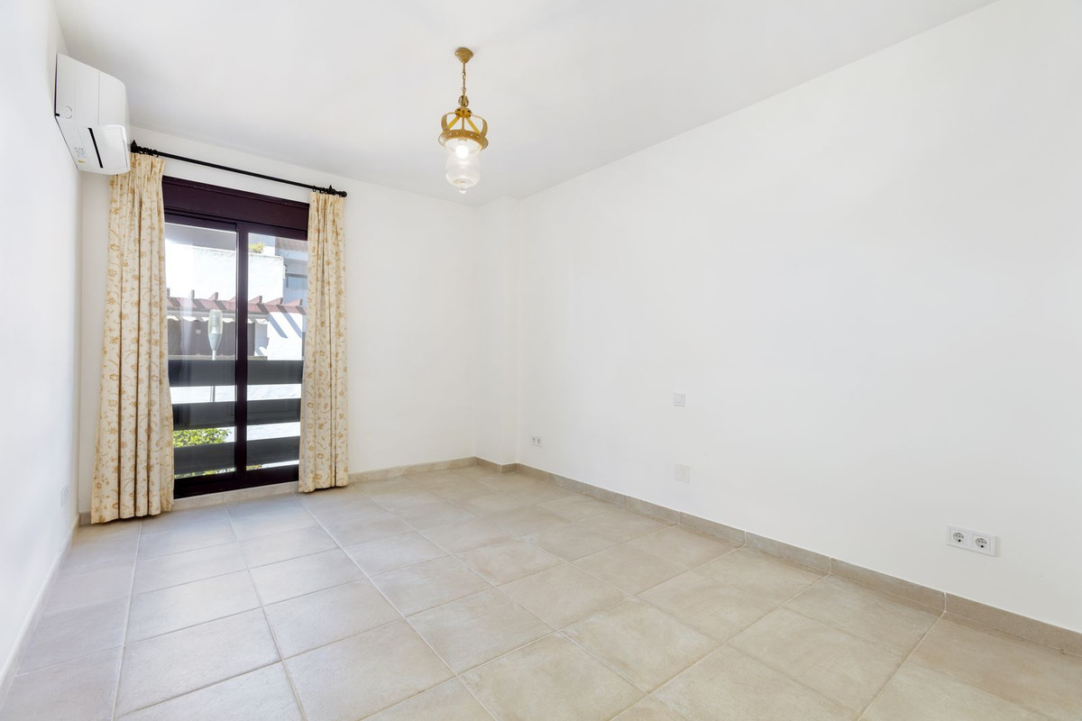 Appartement te koop in Nueva Andalucía | 3 slaapkamers H5344102