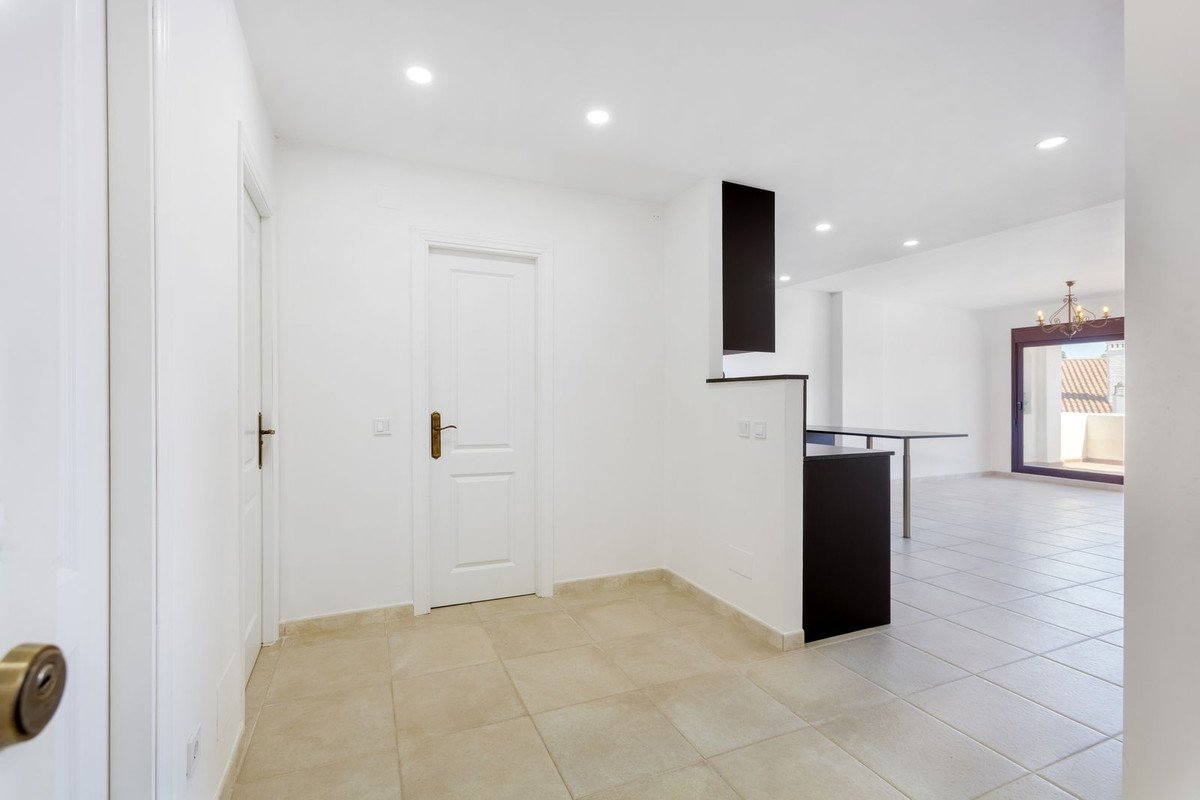 Appartement te koop in Nueva Andalucía | 3 slaapkamers H5344102