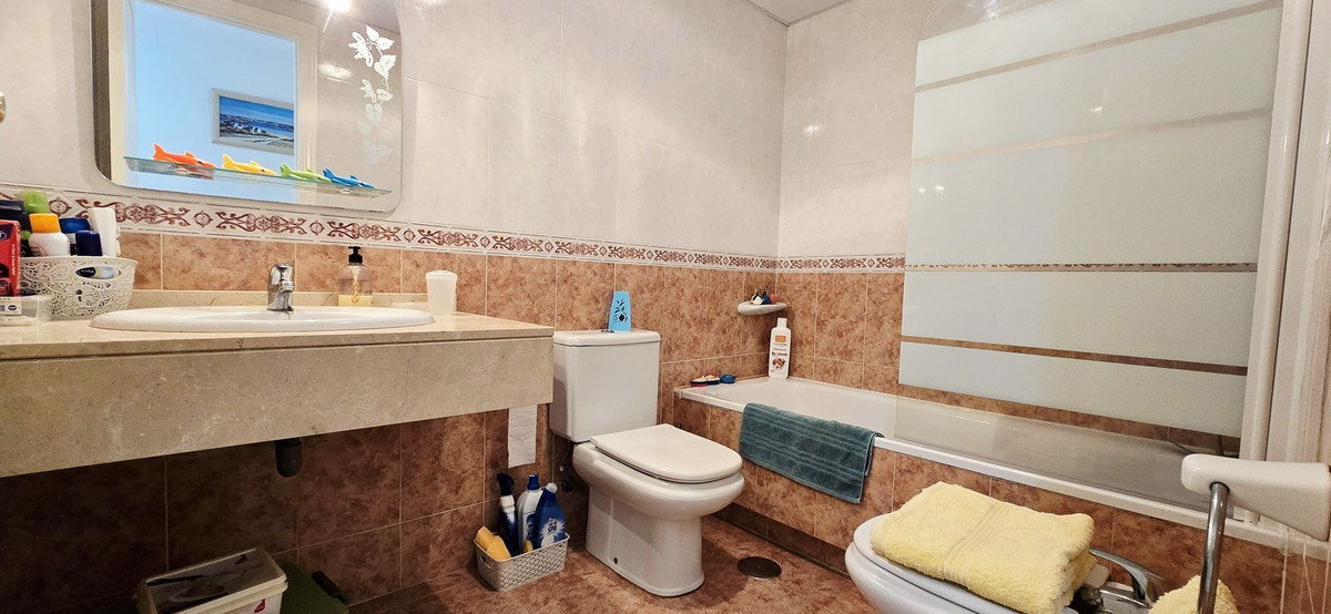 Appartement te koop in Nueva Andalucía | 2 slaapkamers H5345995