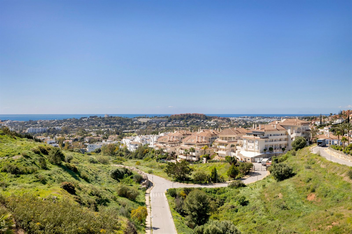 Appartement te koop in Nueva Andalucía | 2 slaapkamers H5346109