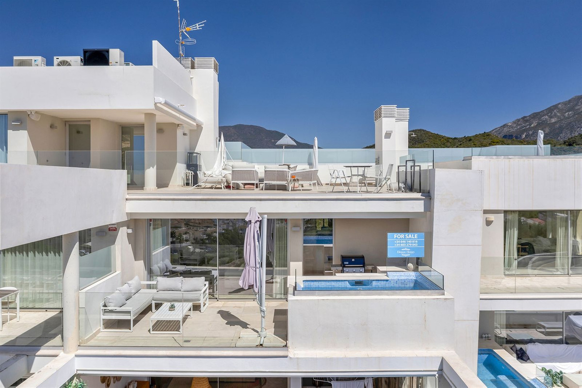 Appartement te koop in Nueva Andalucía | 2 slaapkamers H5346109