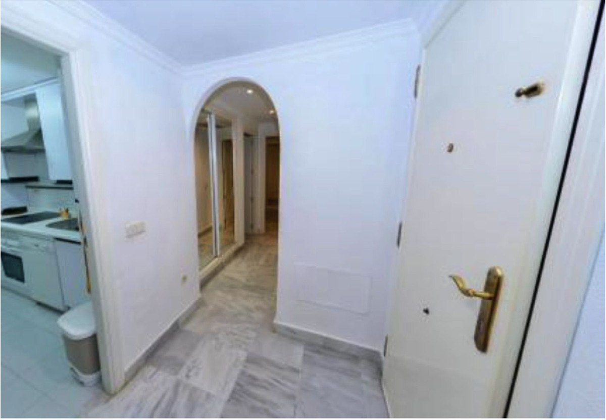 Appartement te koop in Nueva Andalucía | 2 slaapkamers H5346970