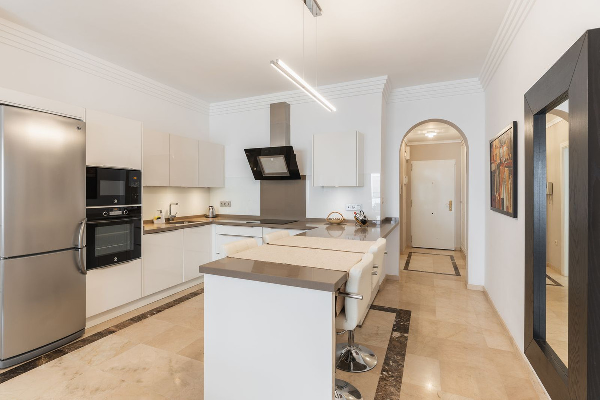 Appartement te koop in Nueva Andalucía | 3 slaapkamers H5347081