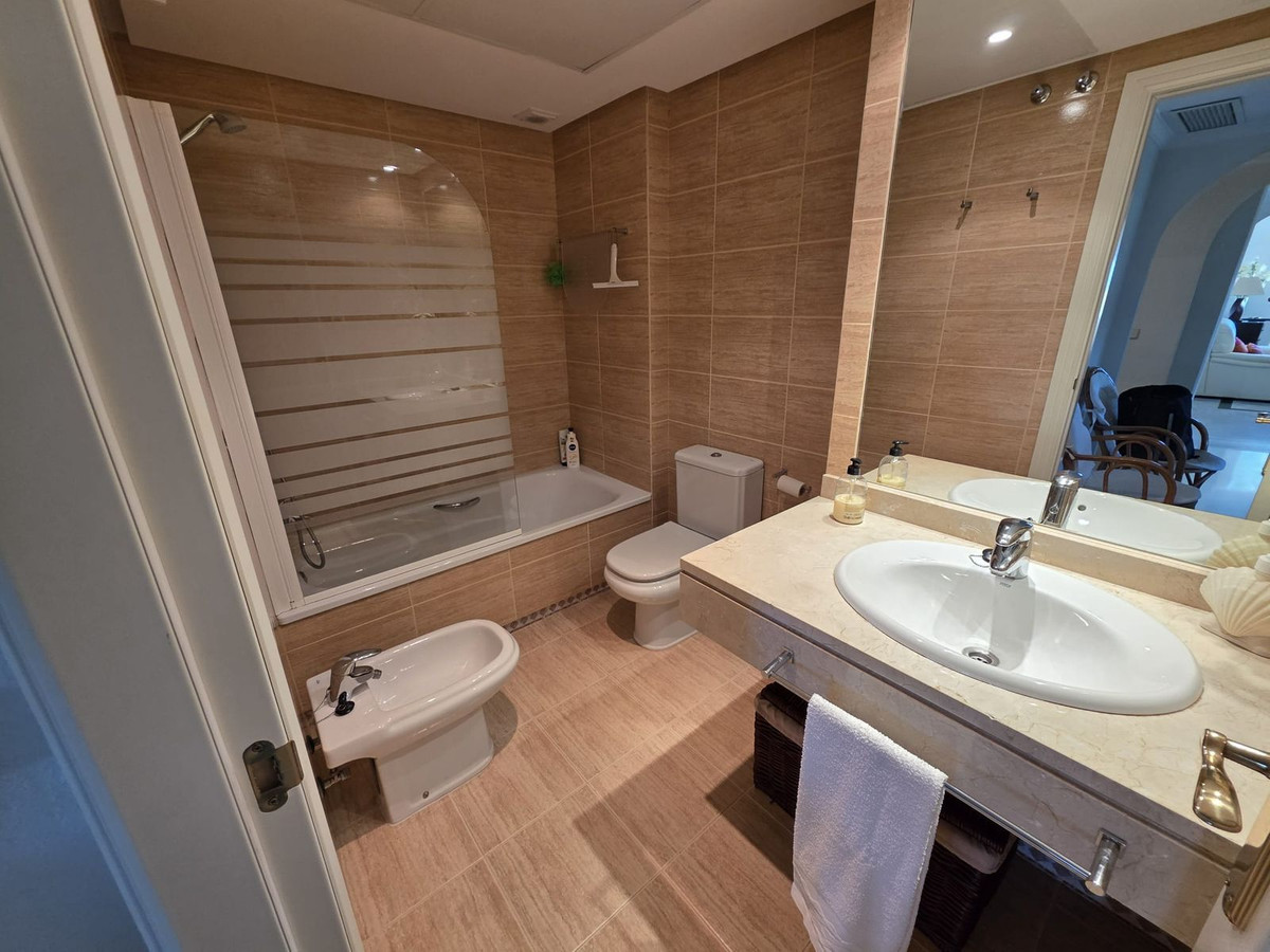 Appartement te koop in Nueva Andalucía | 3 slaapkamers H5347441