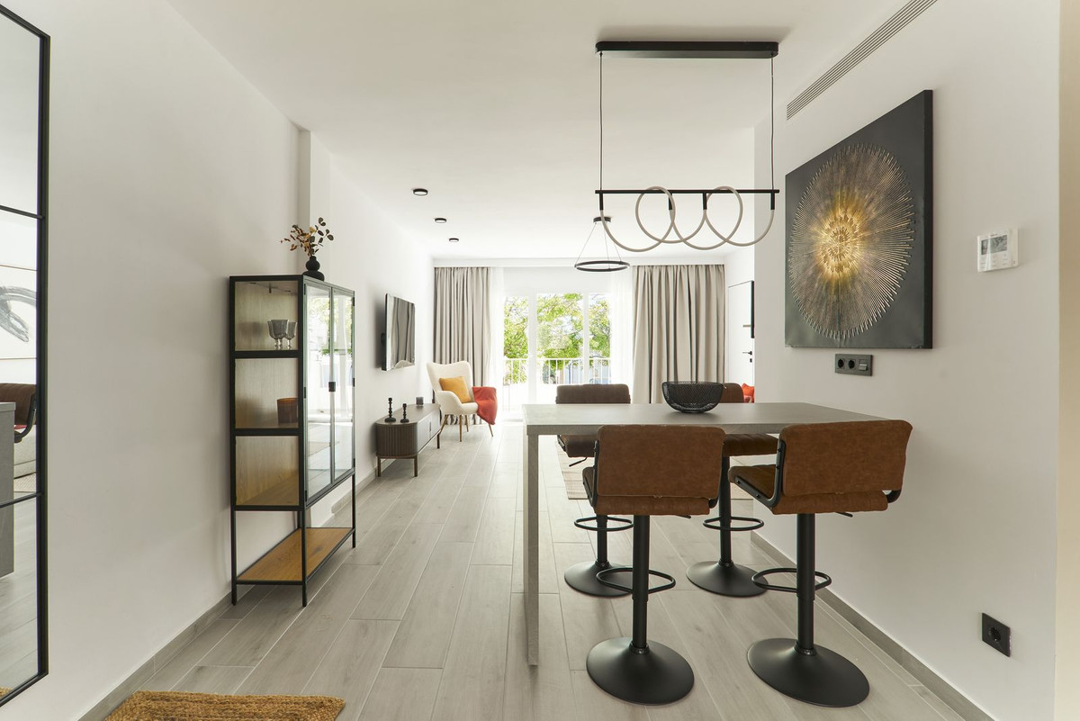 Appartement te koop in Nueva Andalucía | 2 slaapkamers H5348110