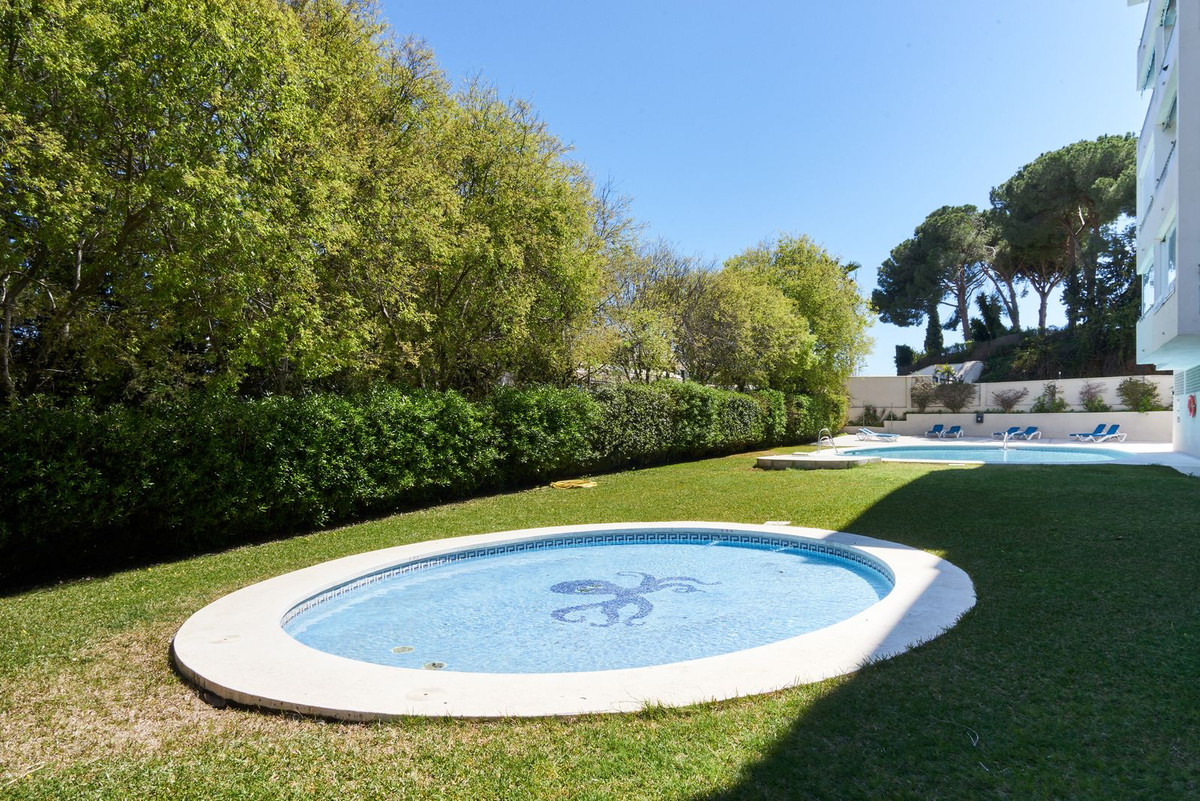 Appartement te koop in Nueva Andalucía | 2 slaapkamers H5348110