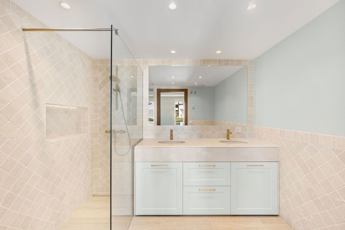 Appartement te koop in Nueva Andalucía | 3 slaapkamers H5348749