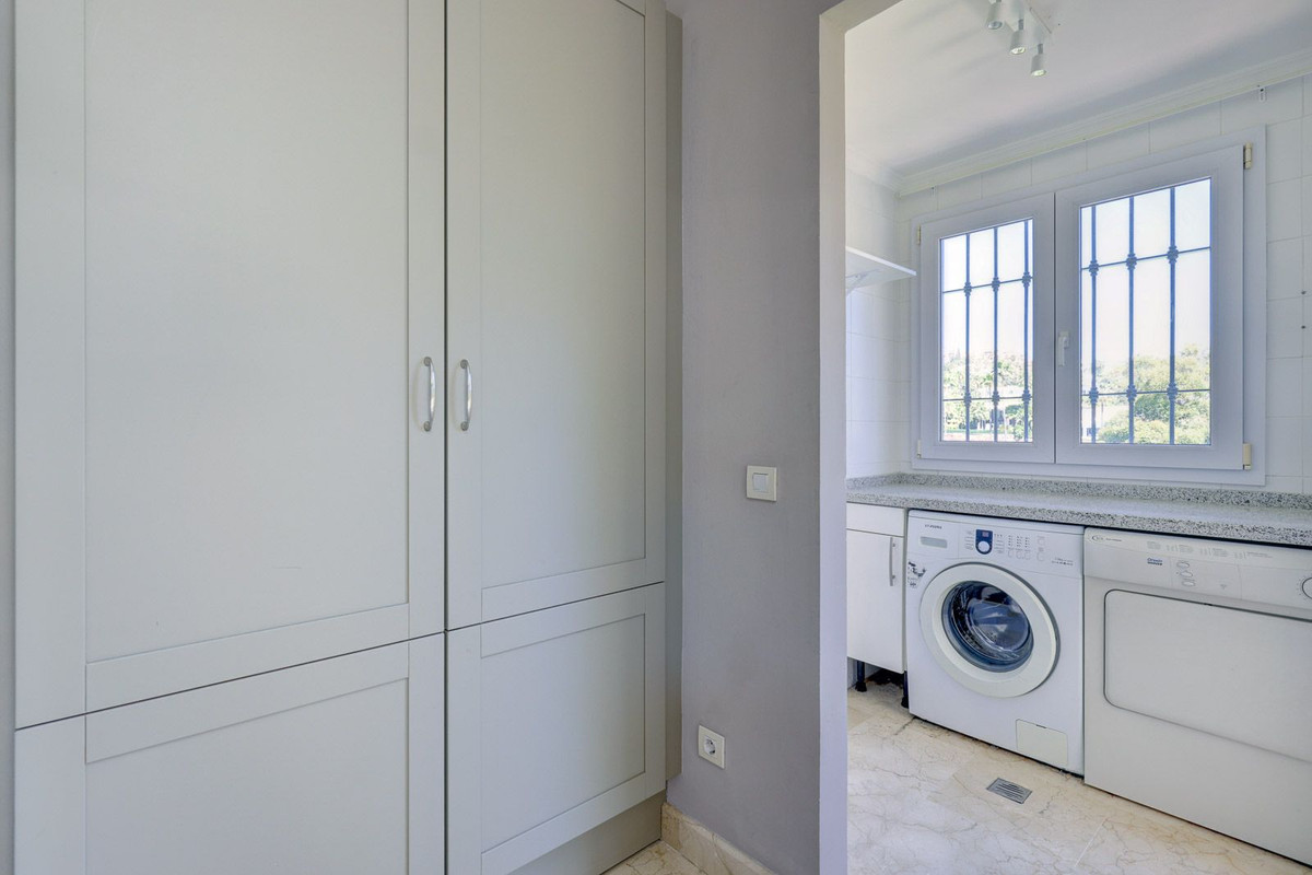 Appartement te koop in Nueva Andalucía | 3 slaapkamers H5349382