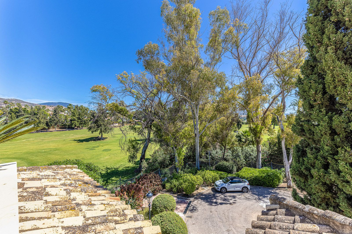 Appartement te koop in Nueva Andalucía | 3 slaapkamers H5349382