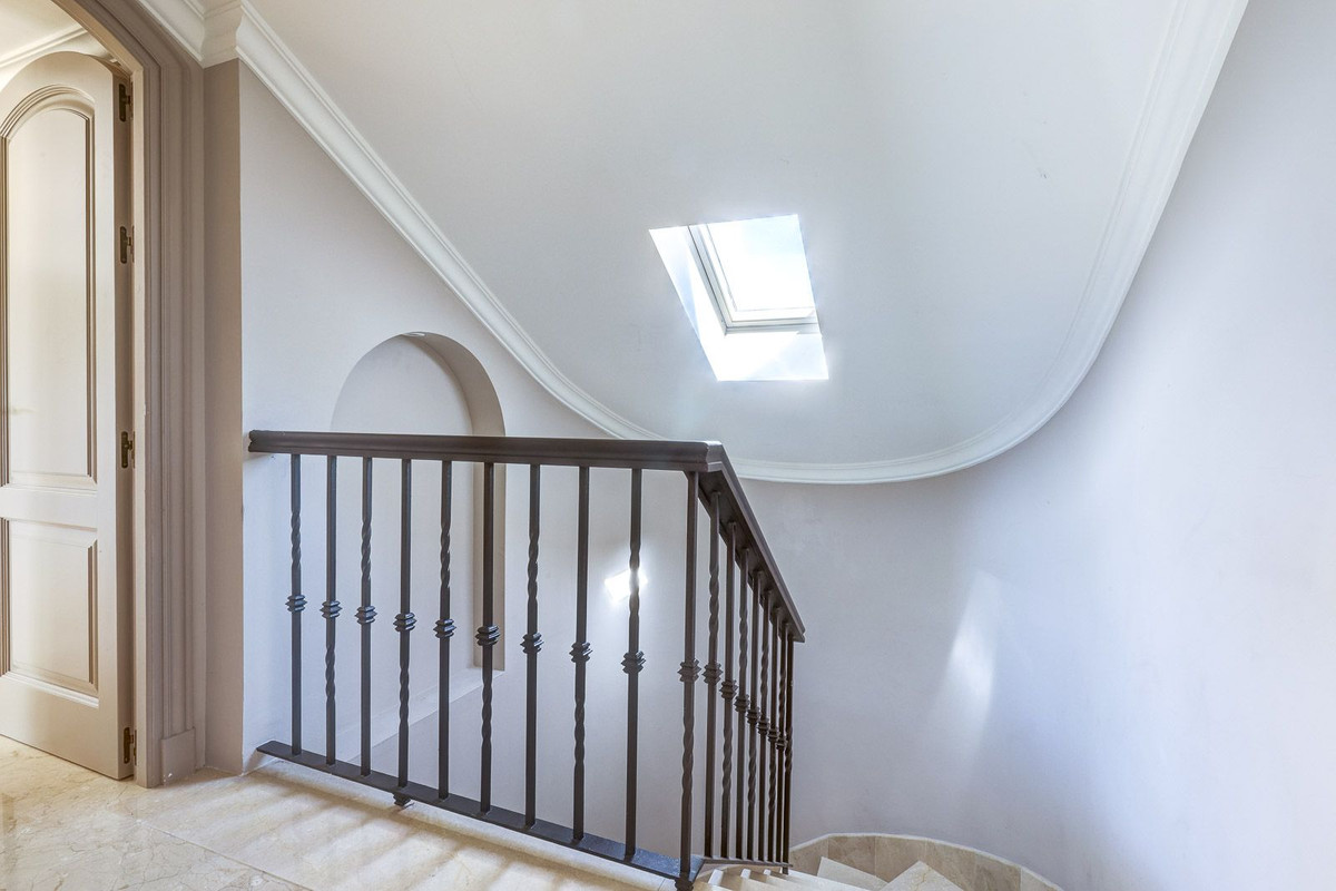 Appartement te koop in Nueva Andalucía | 3 slaapkamers H5349382