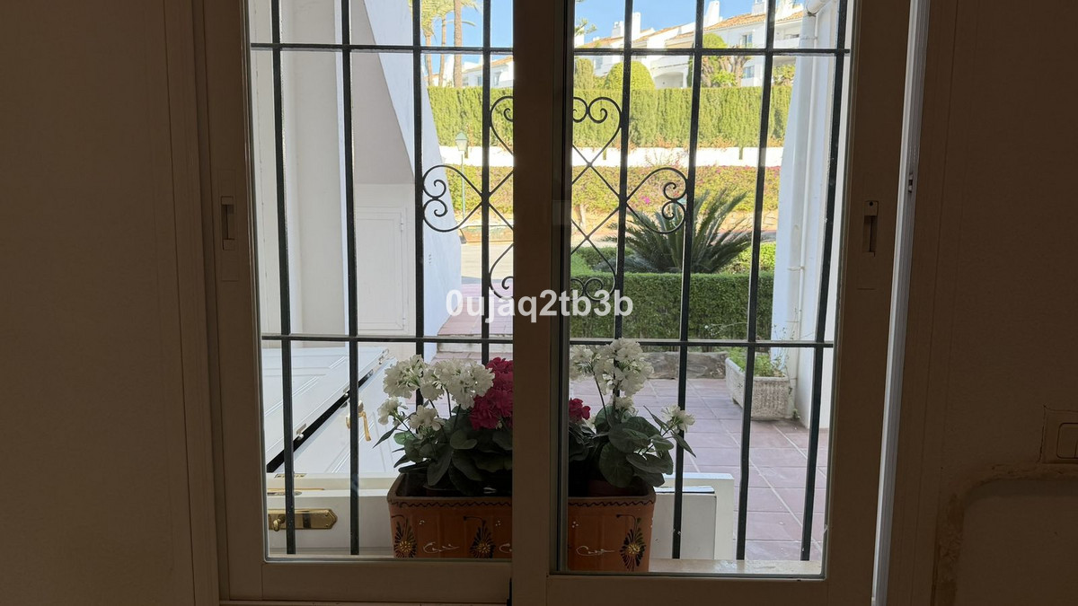 Appartement te koop in Nueva Andalucía | 2 slaapkamers H5350471