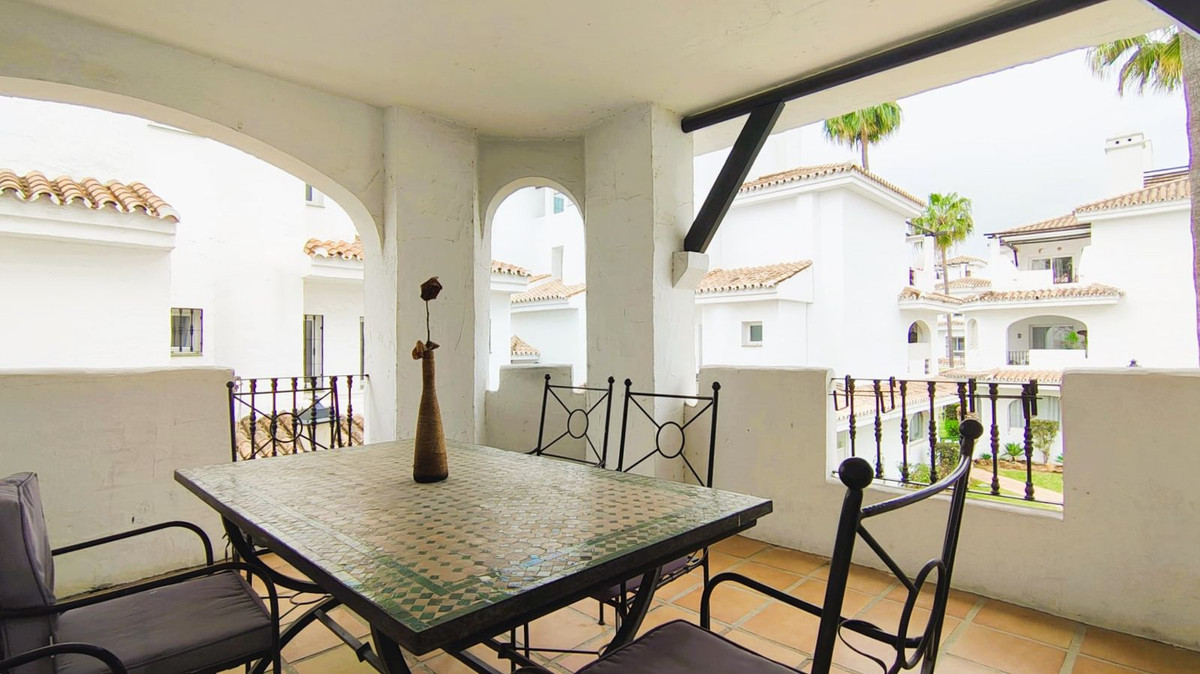 Appartement te koop in Nueva Andalucía | 2 slaapkamers H5351053