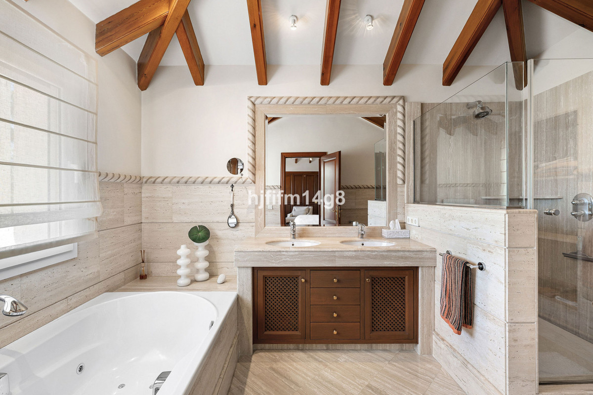 Appartement te koop in Nueva Andalucía | 3 slaapkamers H5351119