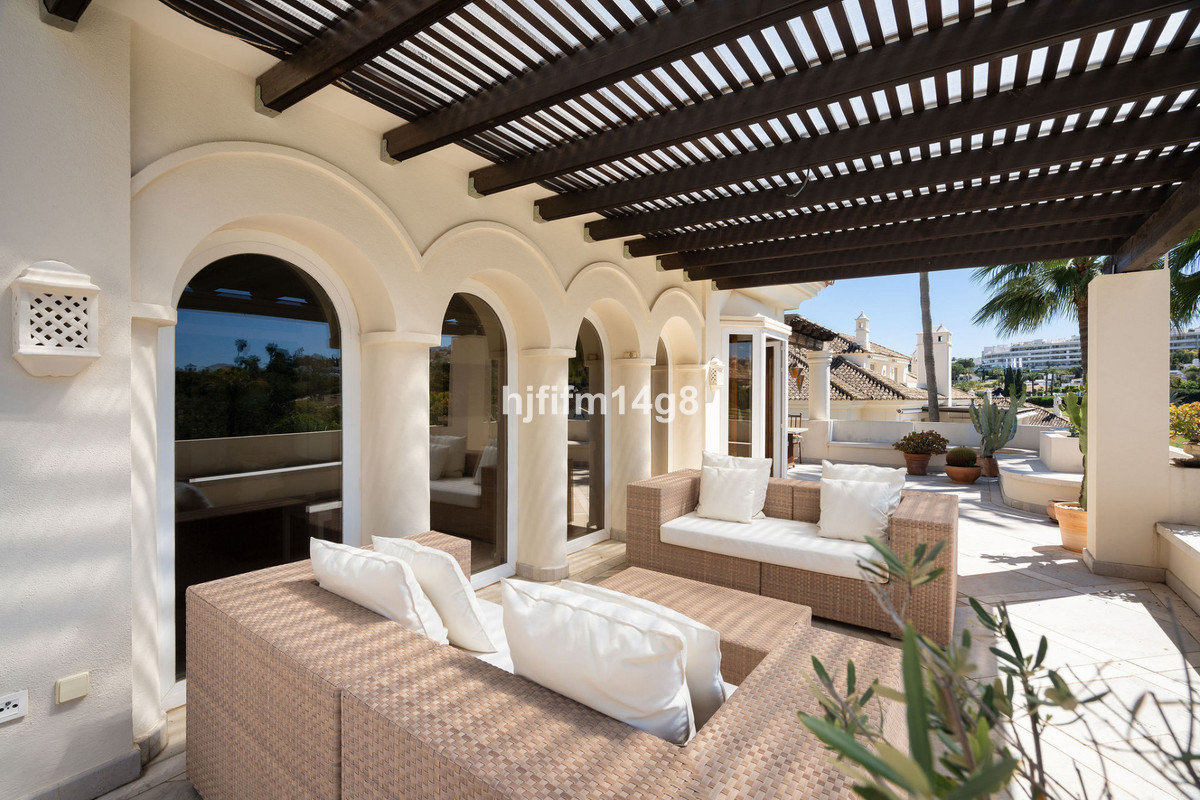 Appartement te koop in Nueva Andalucía | 3 slaapkamers H5351119