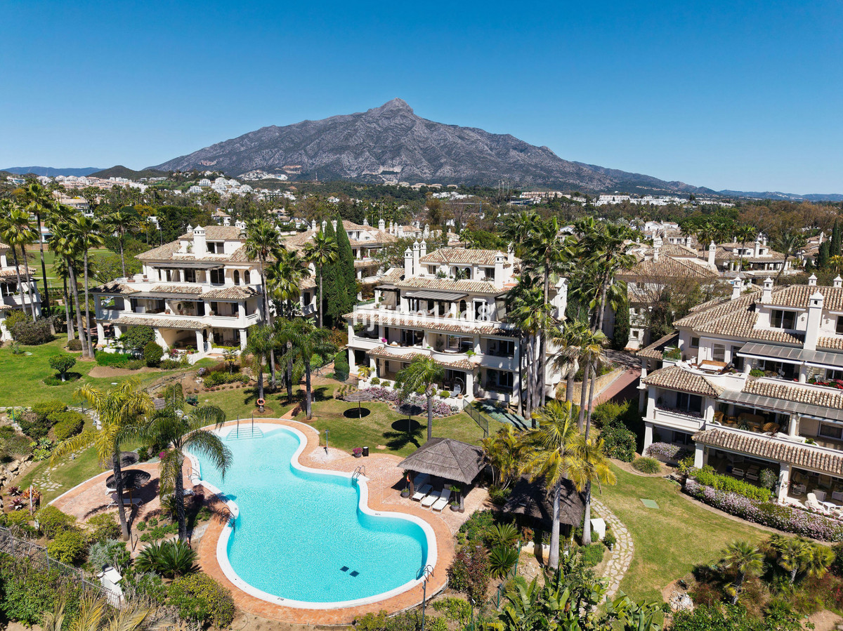 Appartement te koop in Nueva Andalucía | 3 slaapkamers H5351119