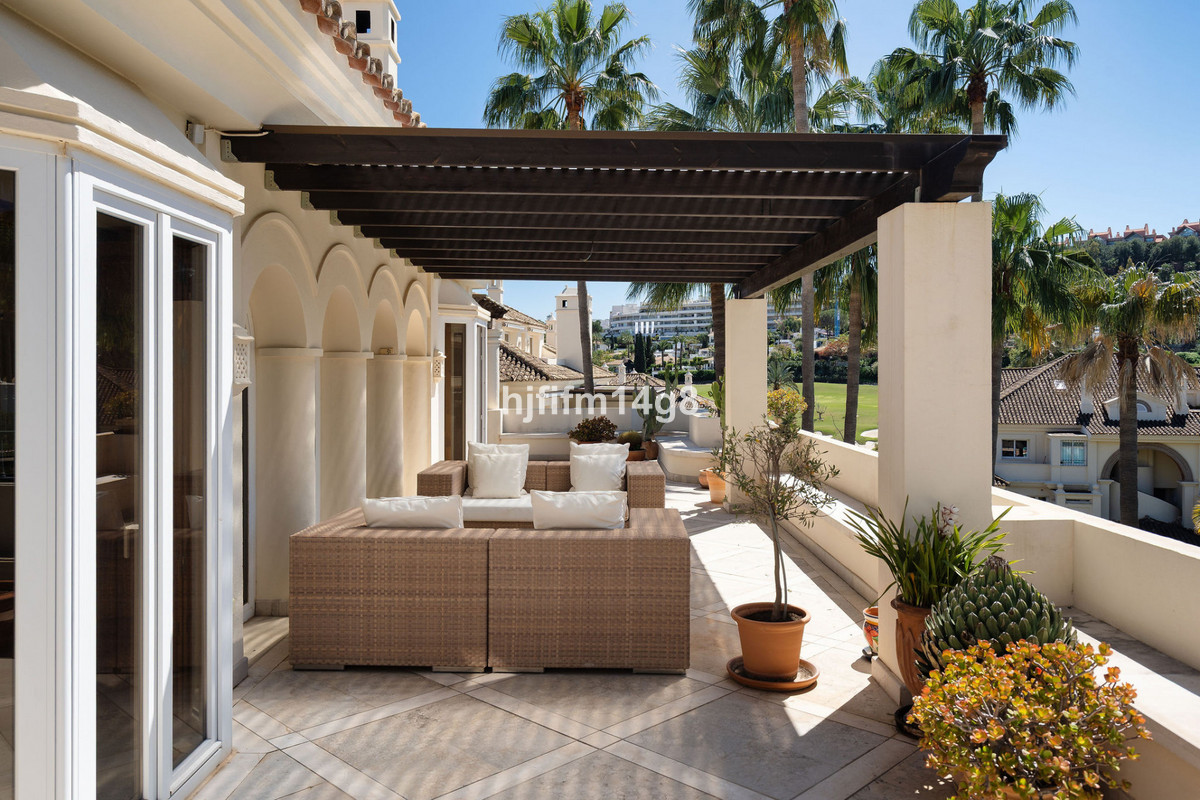 Appartement te koop in Nueva Andalucía | 3 slaapkamers H5351119