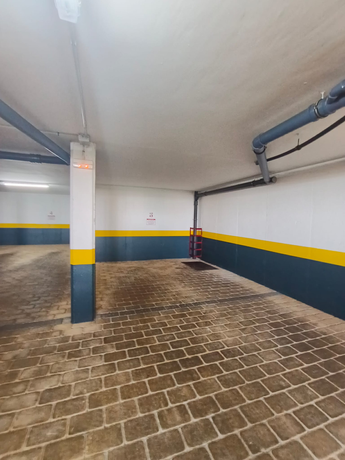 Appartement te koop in Nueva Andalucía | 2 slaapkamers H5351146