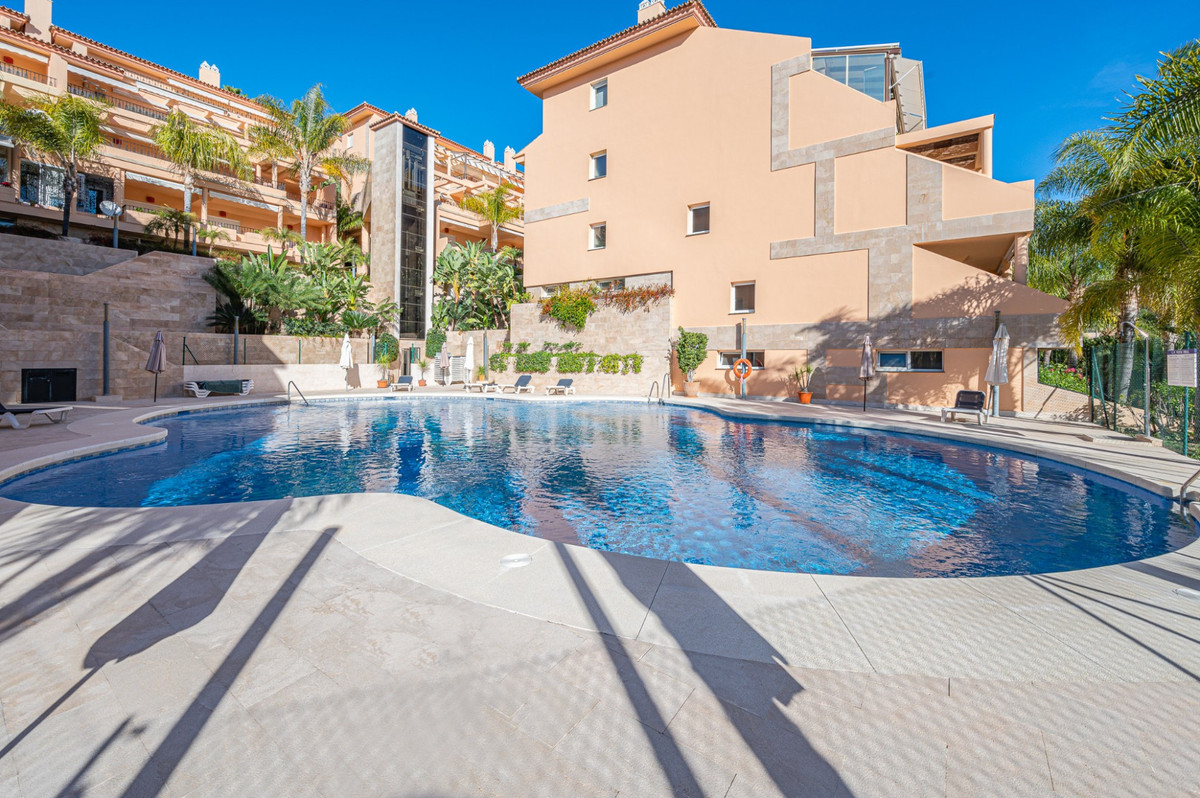 Appartement te koop in Nueva Andalucía | 2 slaapkamers H5351146