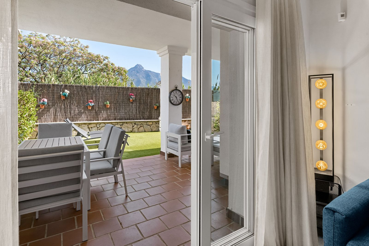 Appartement te koop in Nueva Andalucía | 2 slaapkamers H5351311