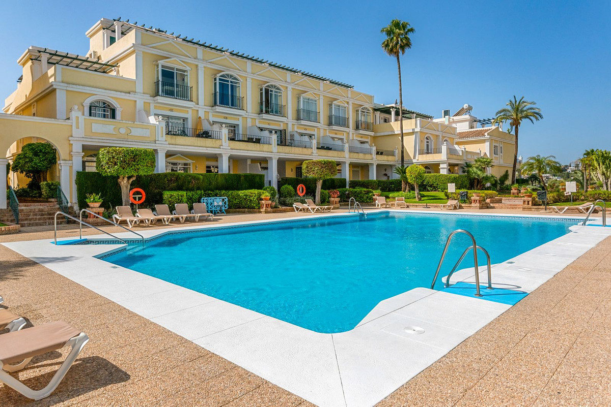 Appartement te koop in Nueva Andalucía | 2 slaapkamers H5351311