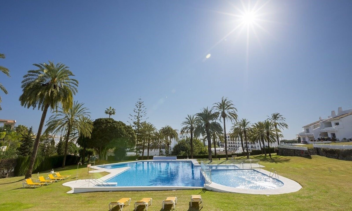 Appartement te koop in Nueva Andalucía | 2 slaapkamers H5351344