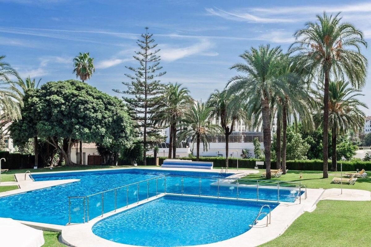 Appartement te koop in Nueva Andalucía | 2 slaapkamers H5351344