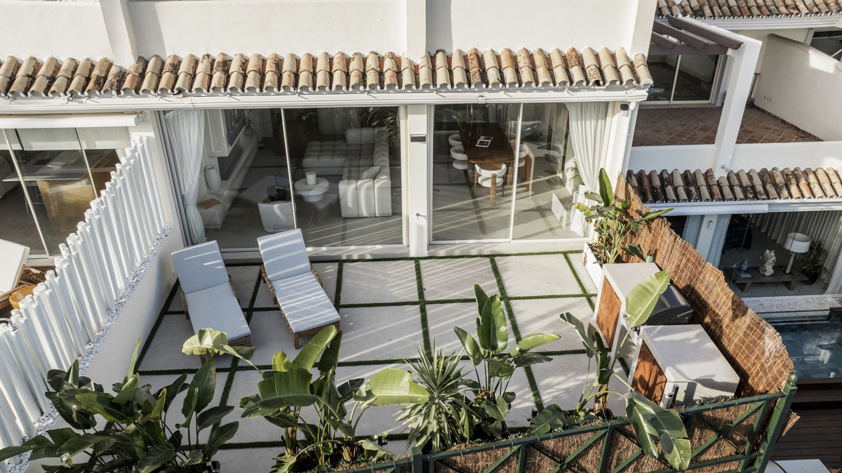 Appartement te koop in Nueva Andalucía | 3 slaapkamers H5352826