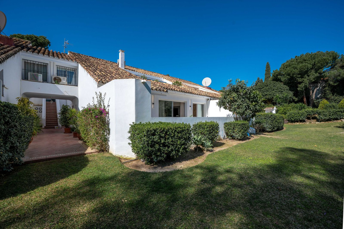 Appartement te koop in Nueva Andalucía | 3 slaapkamers H5353525