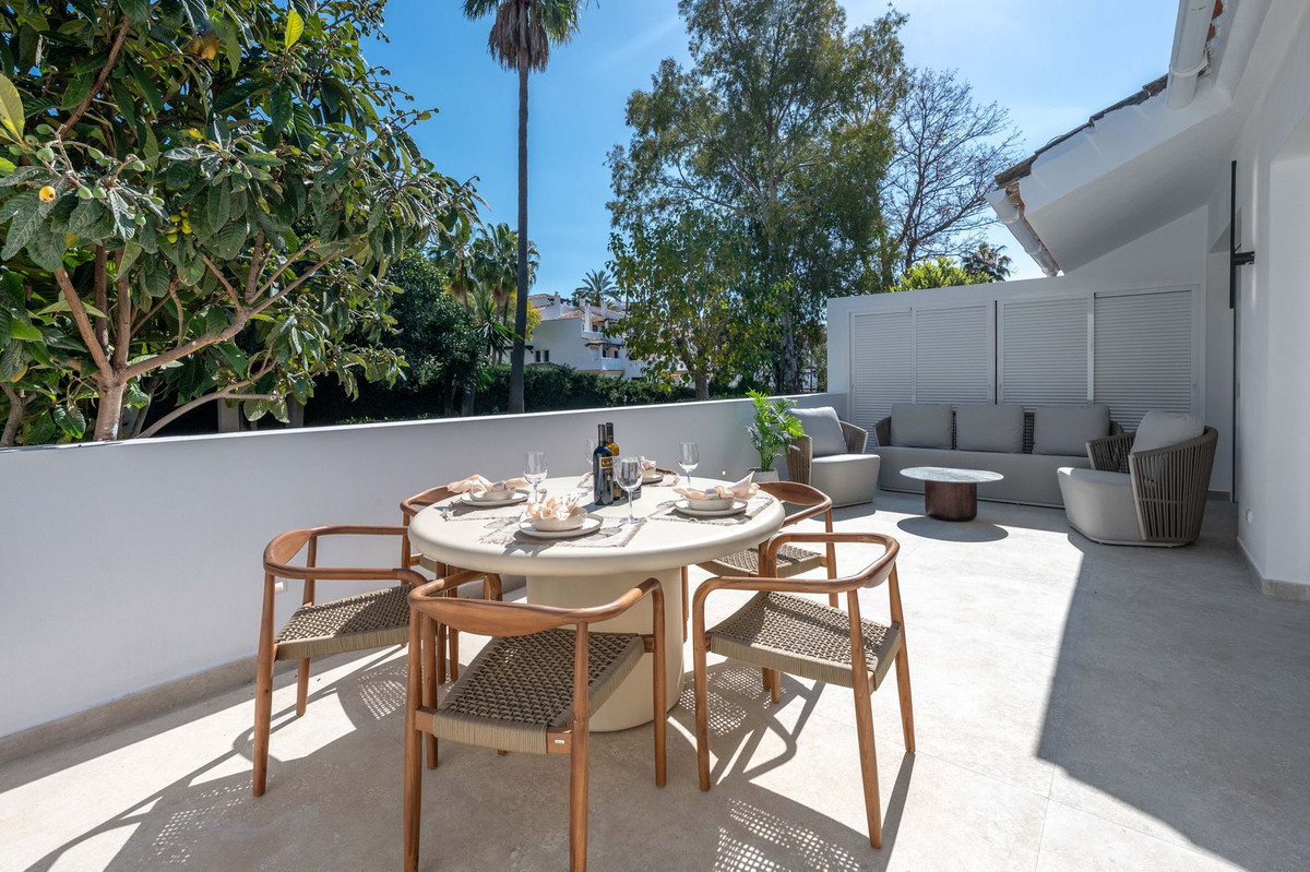 Appartement te koop in Nueva Andalucía | 3 slaapkamers H5353525