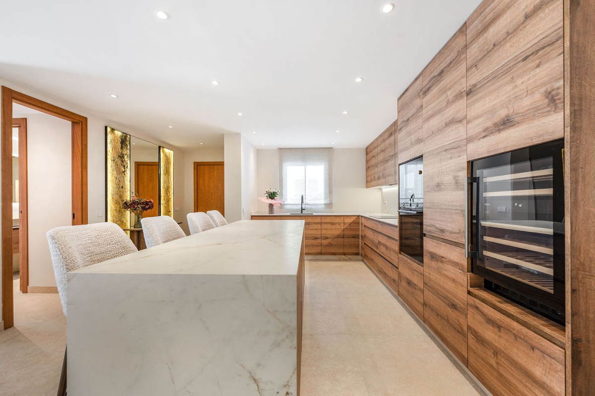 Appartement te koop in Nueva Andalucía | 3 slaapkamers H5353525