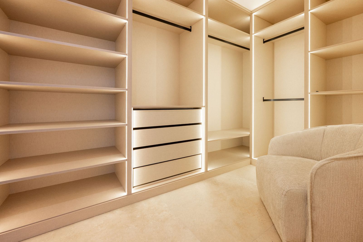 Appartement te koop in Nueva Andalucía | 3 slaapkamers H5353525